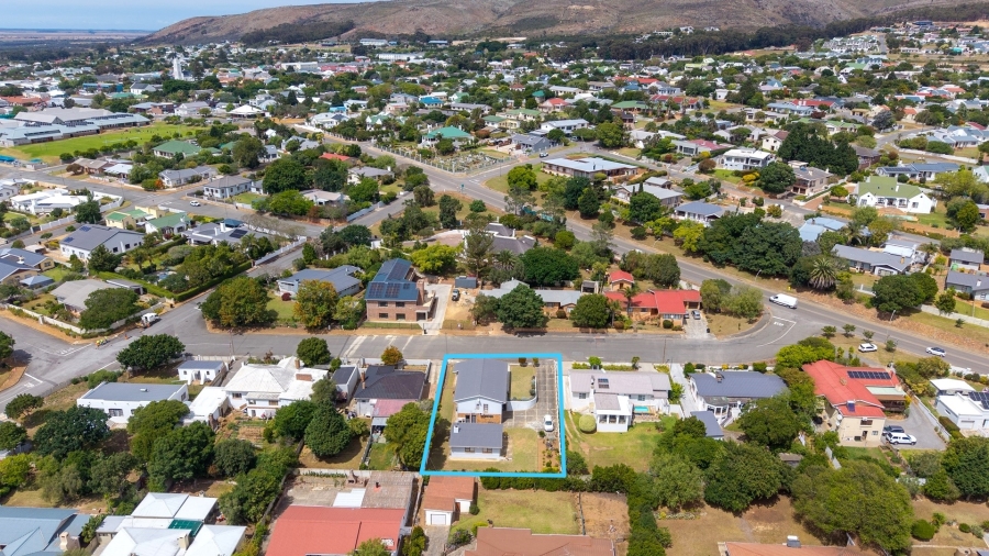 4 Bedroom Property for Sale in Bredasdorp Western Cape